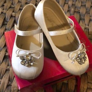 Little Girls White shoes